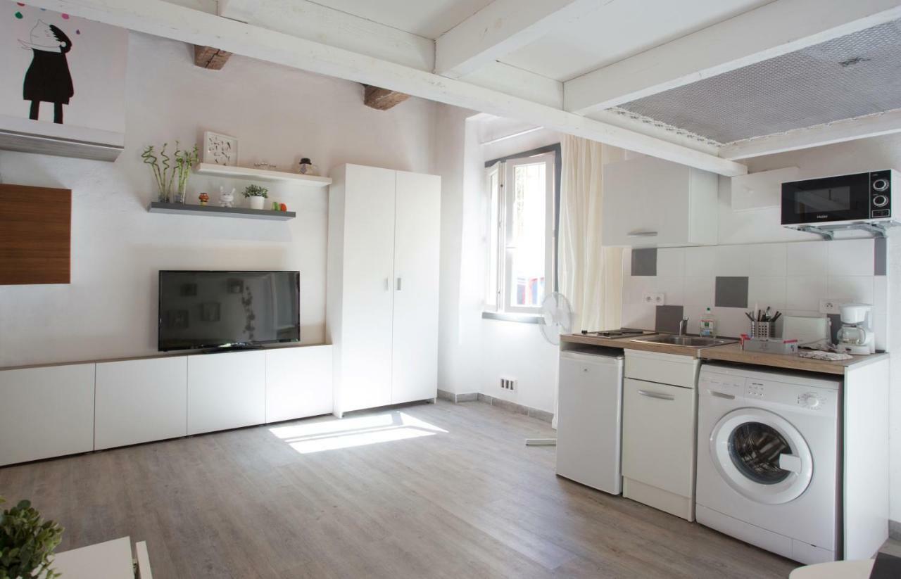 Gregbnb - Filet Suspendu ! - Parking Inclus - Climatise - Wifi -15Min Gare Toulon Exterior foto